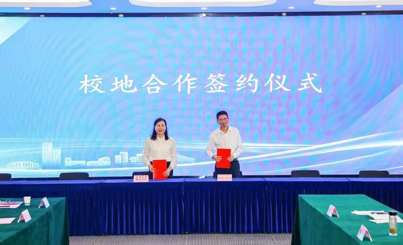 68f88295daed6.jpg 0D0260EEDC295AD7082337BE79655EC8.jpg